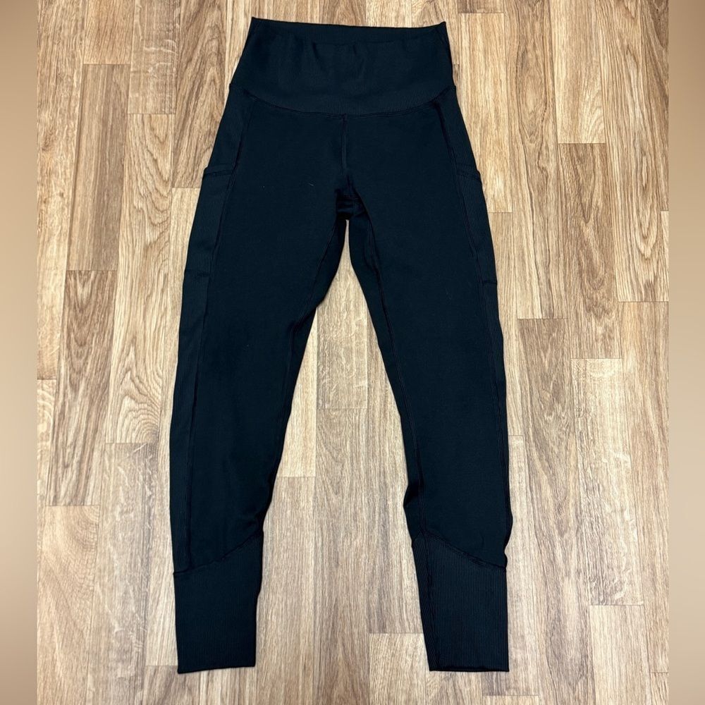 OFFLINE by Aerie The Hugger Leggings Black High Rise Ribbed Pocket Medium
